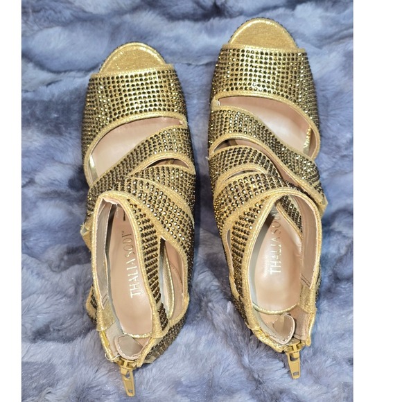 NWB Thalia Sodi LANA Gold Rhinestone Embellished Platform Stiletto Heel Size 6.5 - Picture 6 of 10